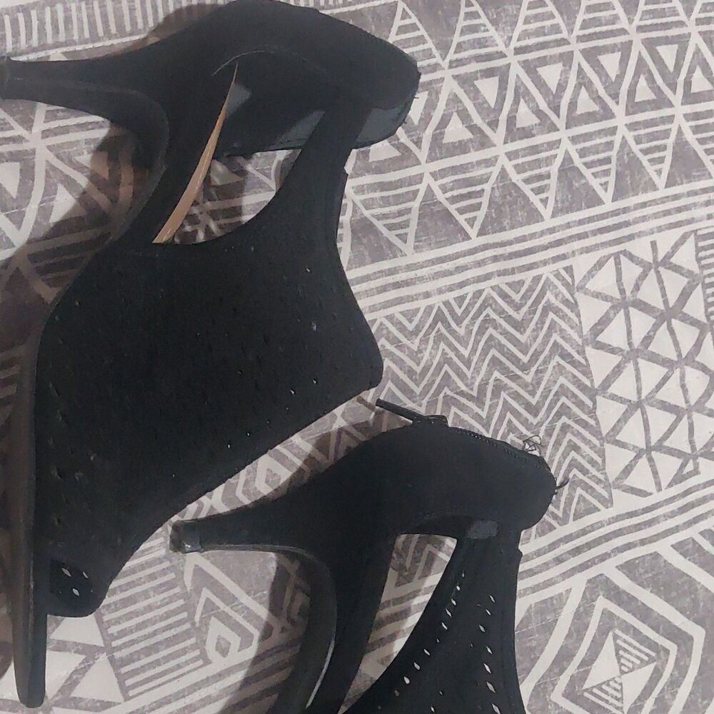 Style & Co Black Perforated Slingback Open Toe Stiletto Heels Zip